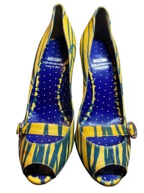 VINTAGE Moschino Cheap & Chic Y2K Patent Leather Peep Toe Heels Size 37